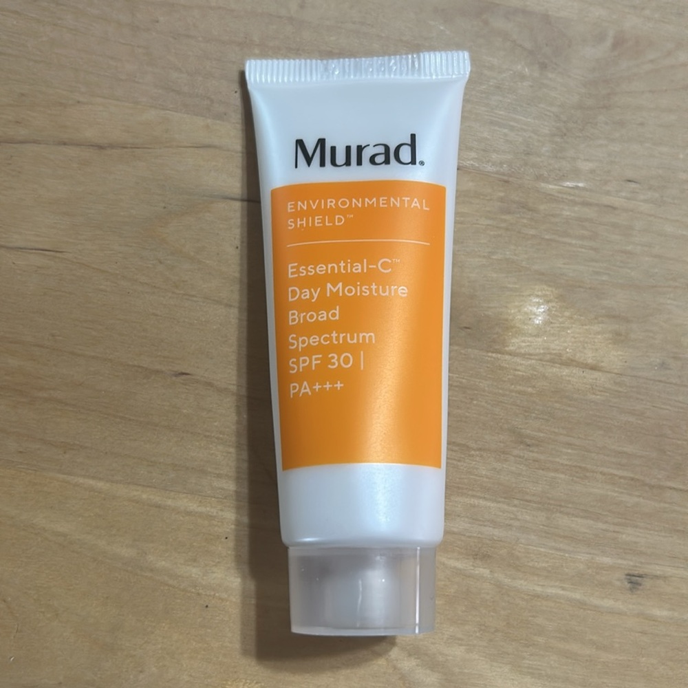 Murad Essential-C Day Moisture Broad Spectrum SPF 30 PA+++
